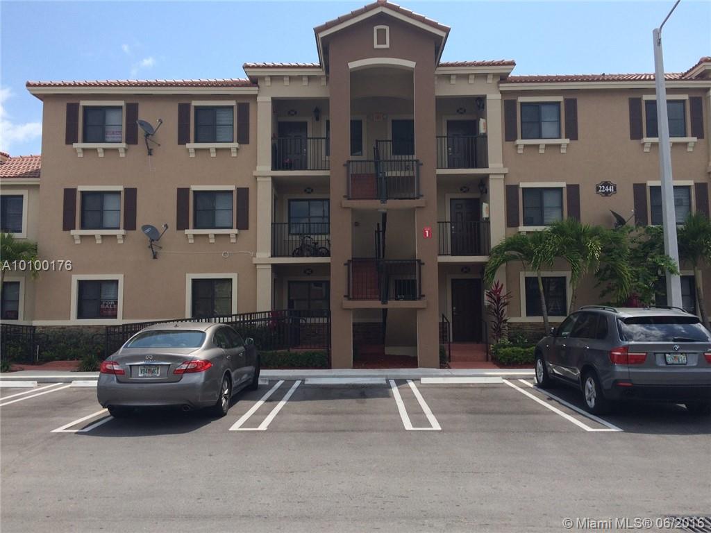 The Courts At Bayshore II - Residential Lease