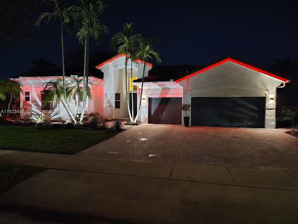 Photo of 15802 SW 15th St, Weston, FL 33326 (MLS # A11923407)
