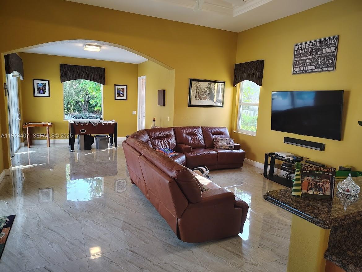 HIGHLAND RANCH ESTATES - Residential Lease