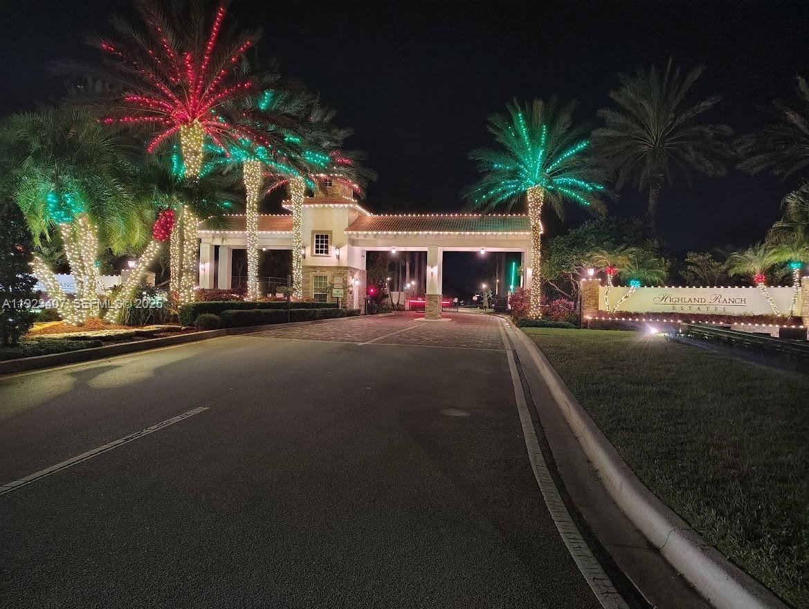 HIGHLAND RANCH ESTATES - Residential Lease