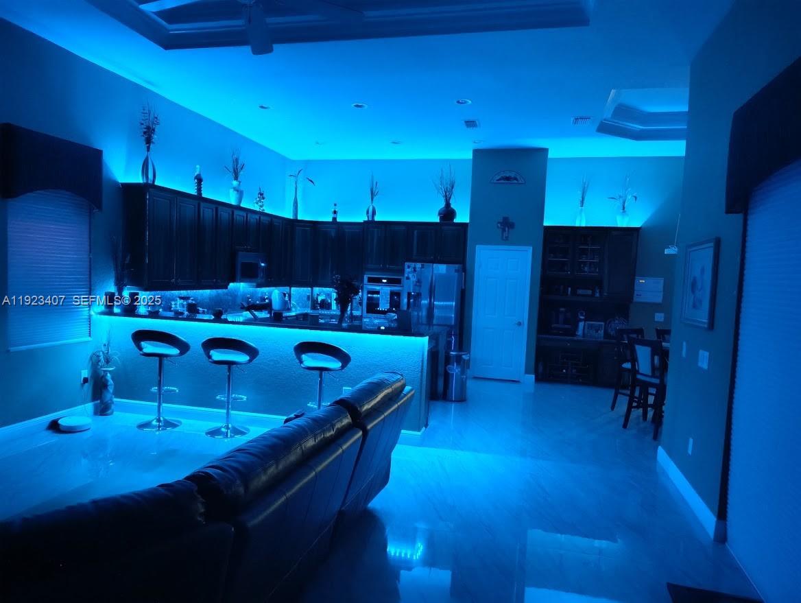 HIGHLAND RANCH ESTATES - Residential Lease