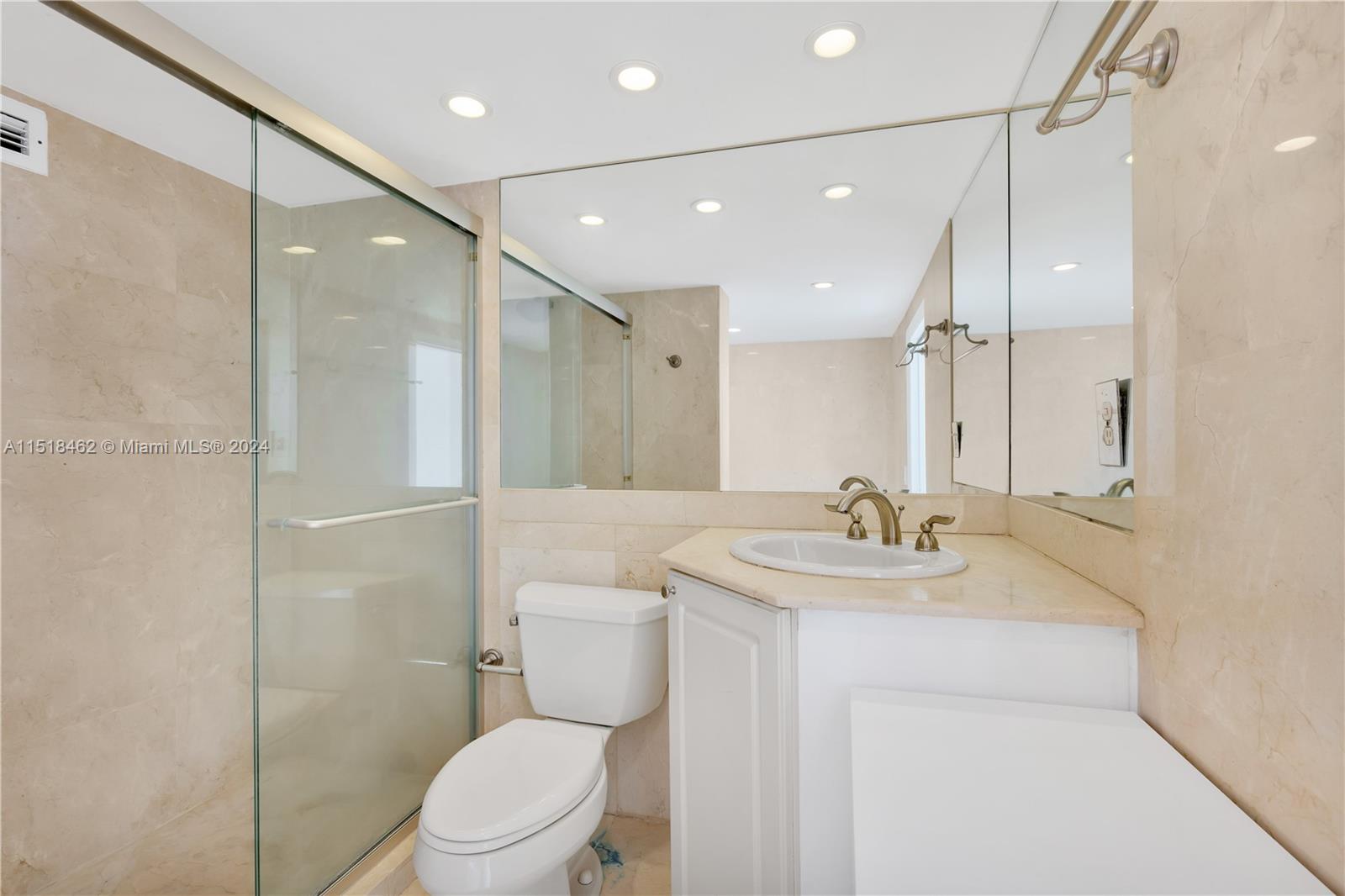 FOUR AMBASSADORS CONDO PH - Residential