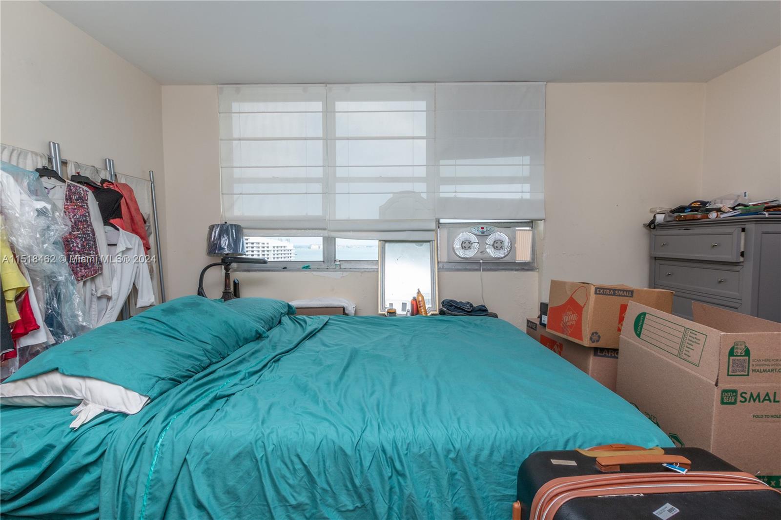 FOUR AMBASSADORS CONDO PH - Residential