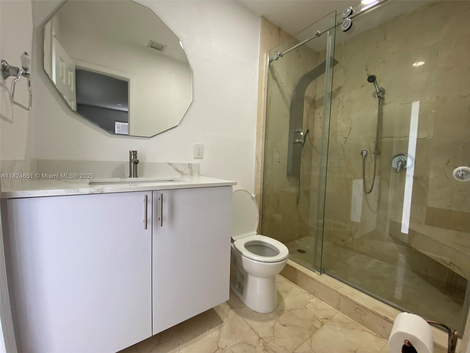 GREYKNOLL ESTATES - Residential Lease