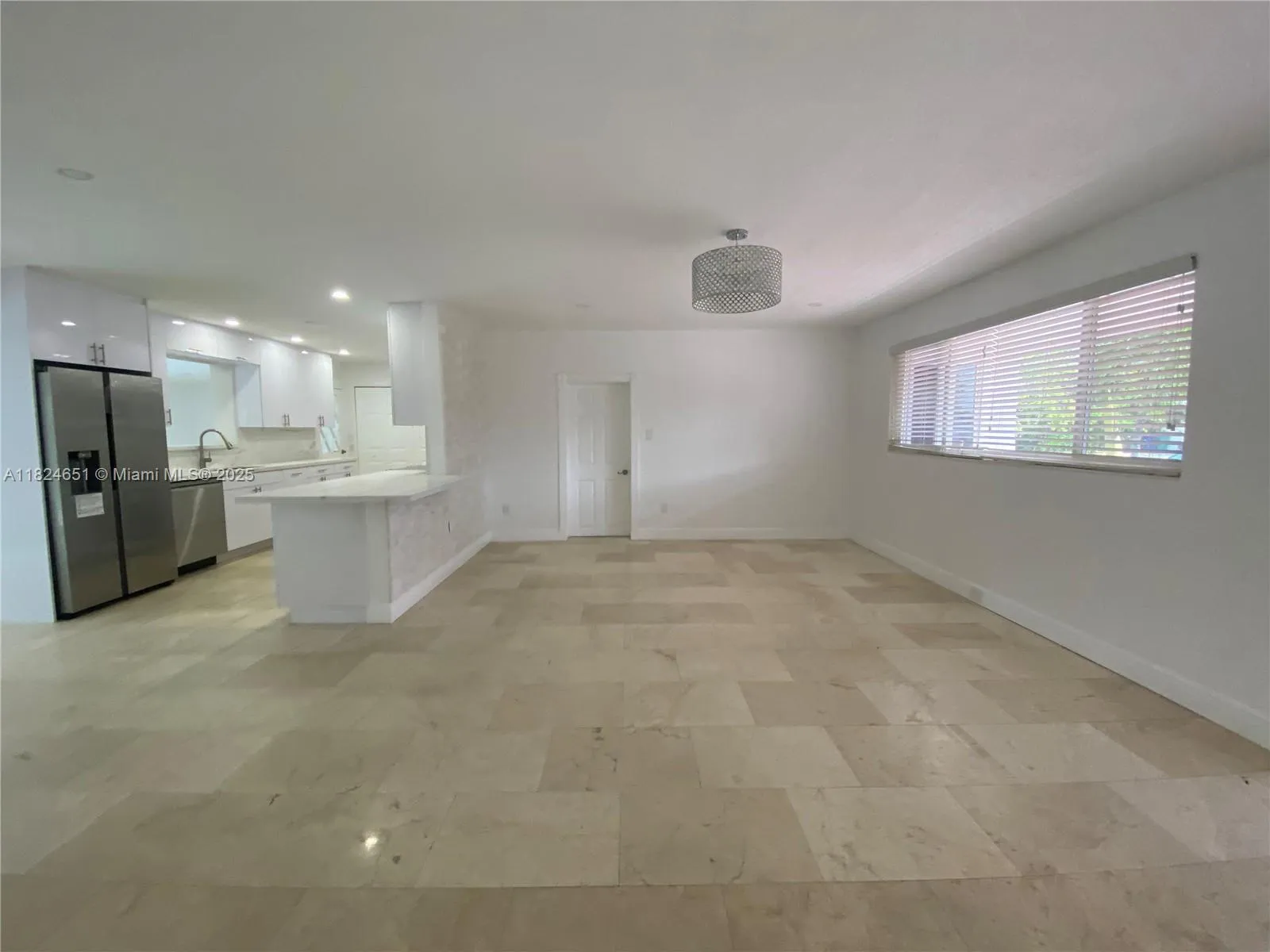 Miami, Florida 33179, United States, 4 Bedrooms Bedrooms, ,2 BathroomsBathrooms,Residential,Active,155730