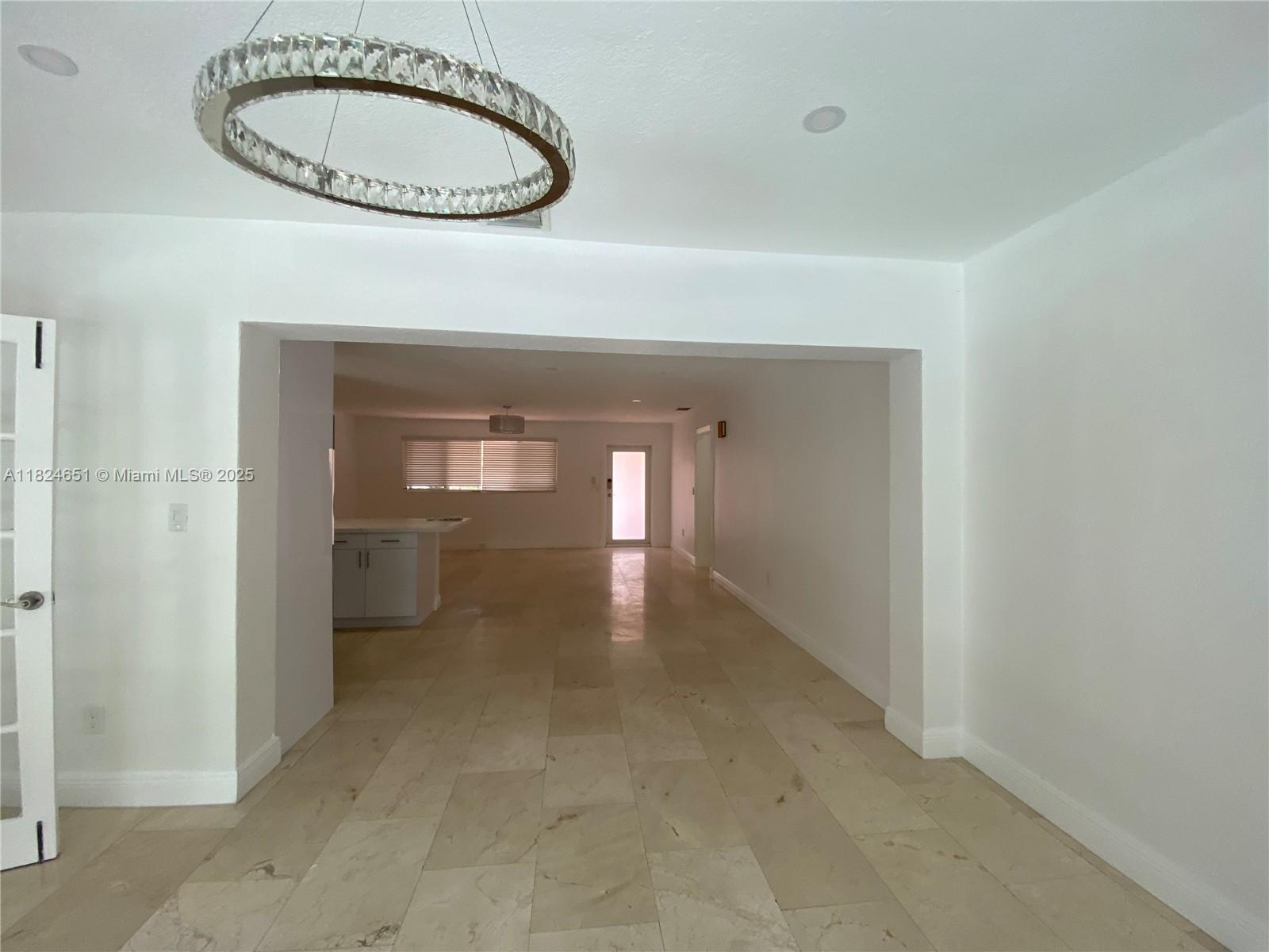 GREYKNOLL ESTATES - Residential Lease