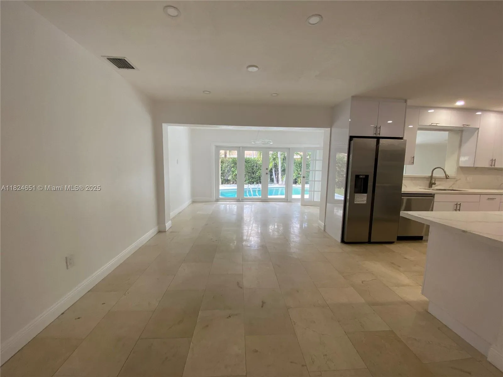 Miami, Florida 33179, United States, 4 Bedrooms Bedrooms, ,2 BathroomsBathrooms,Residential,Active,155730
