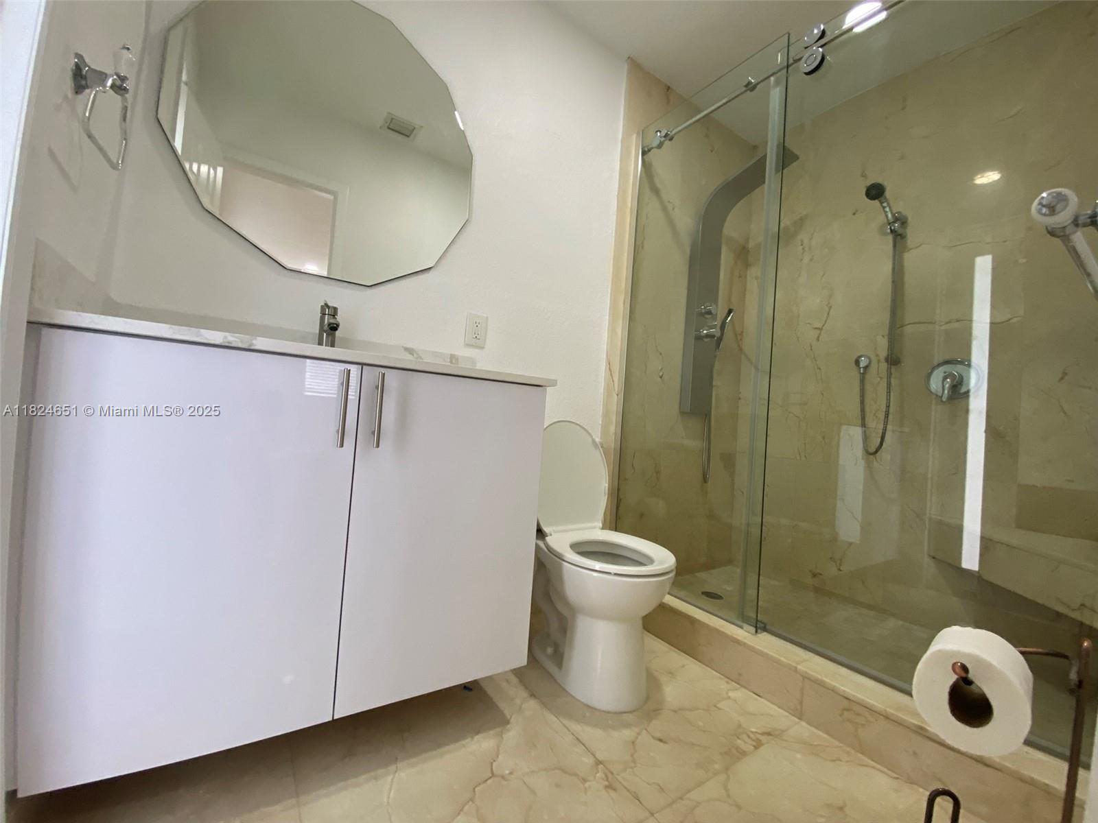 GREYKNOLL ESTATES - Residential Lease