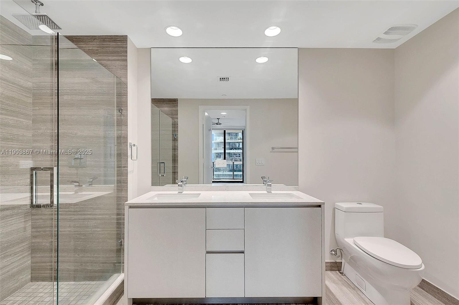 1010 BRICKELL CONDO - Residential Lease