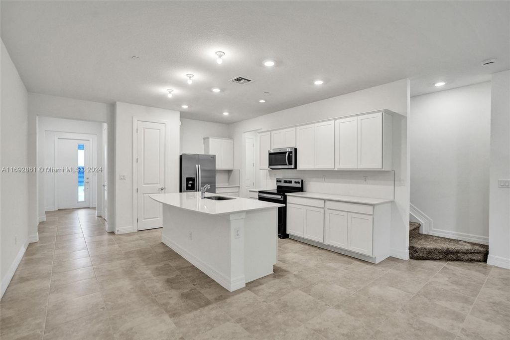 Photo of 767 NW 82nd Ter, Plantation, FL 33324 (MLS # A11692861)