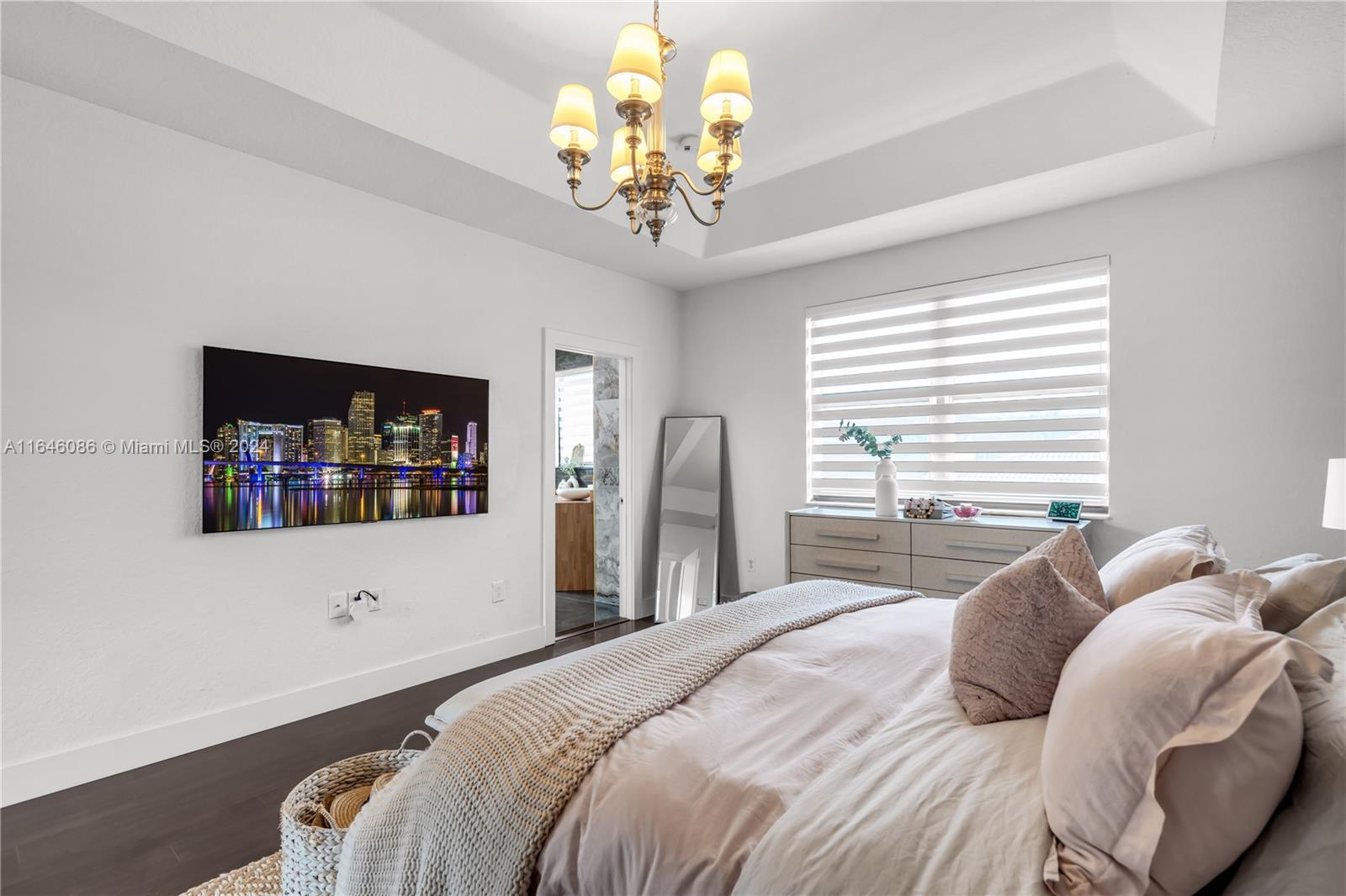 GRAND LAKES PHASE II - Residential Lease