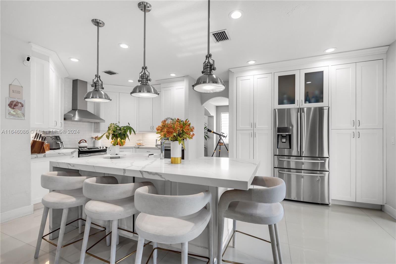 GRAND LAKES PHASE II - Residential Lease