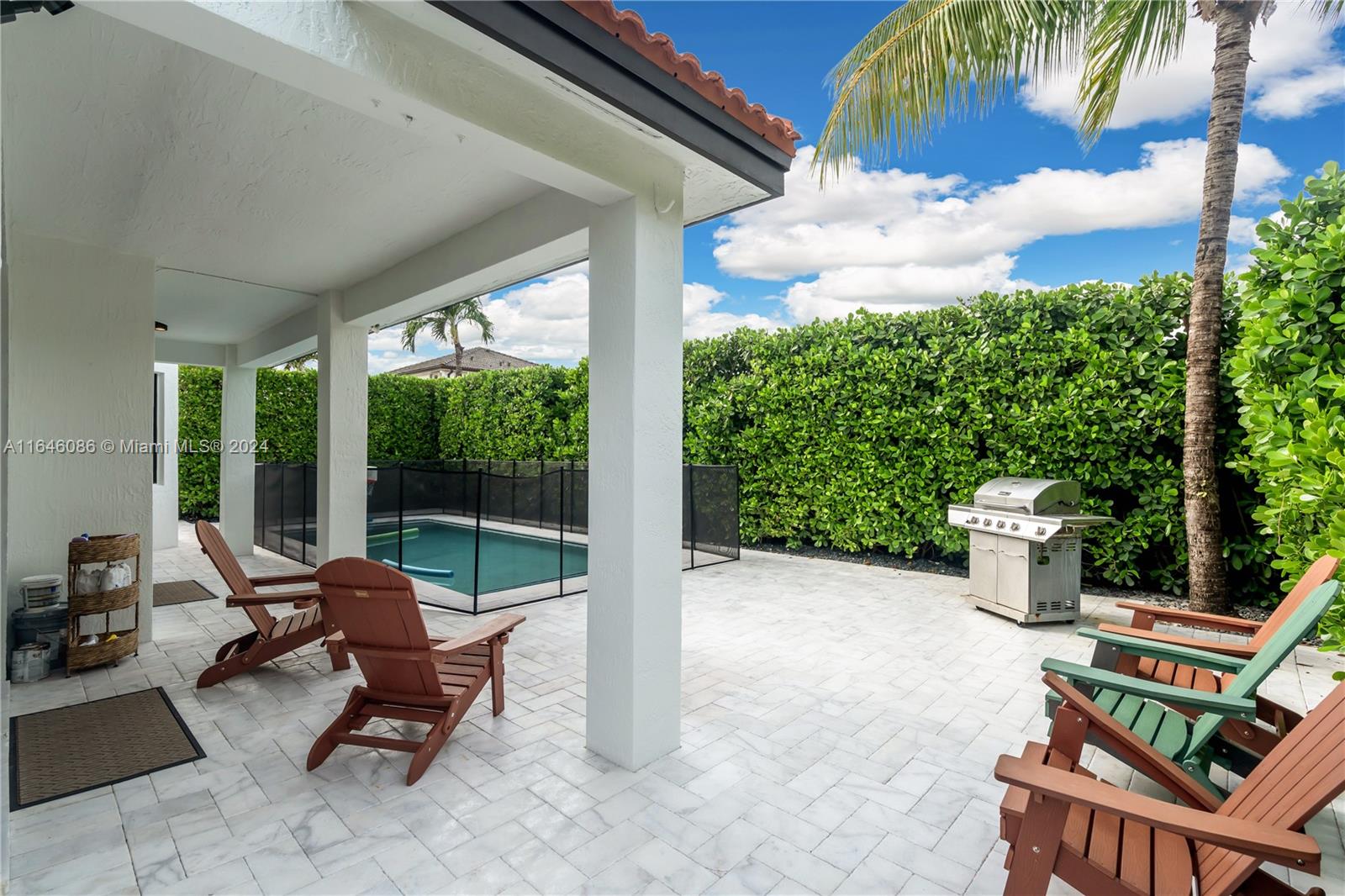 GRAND LAKES PHASE II - Residential Lease