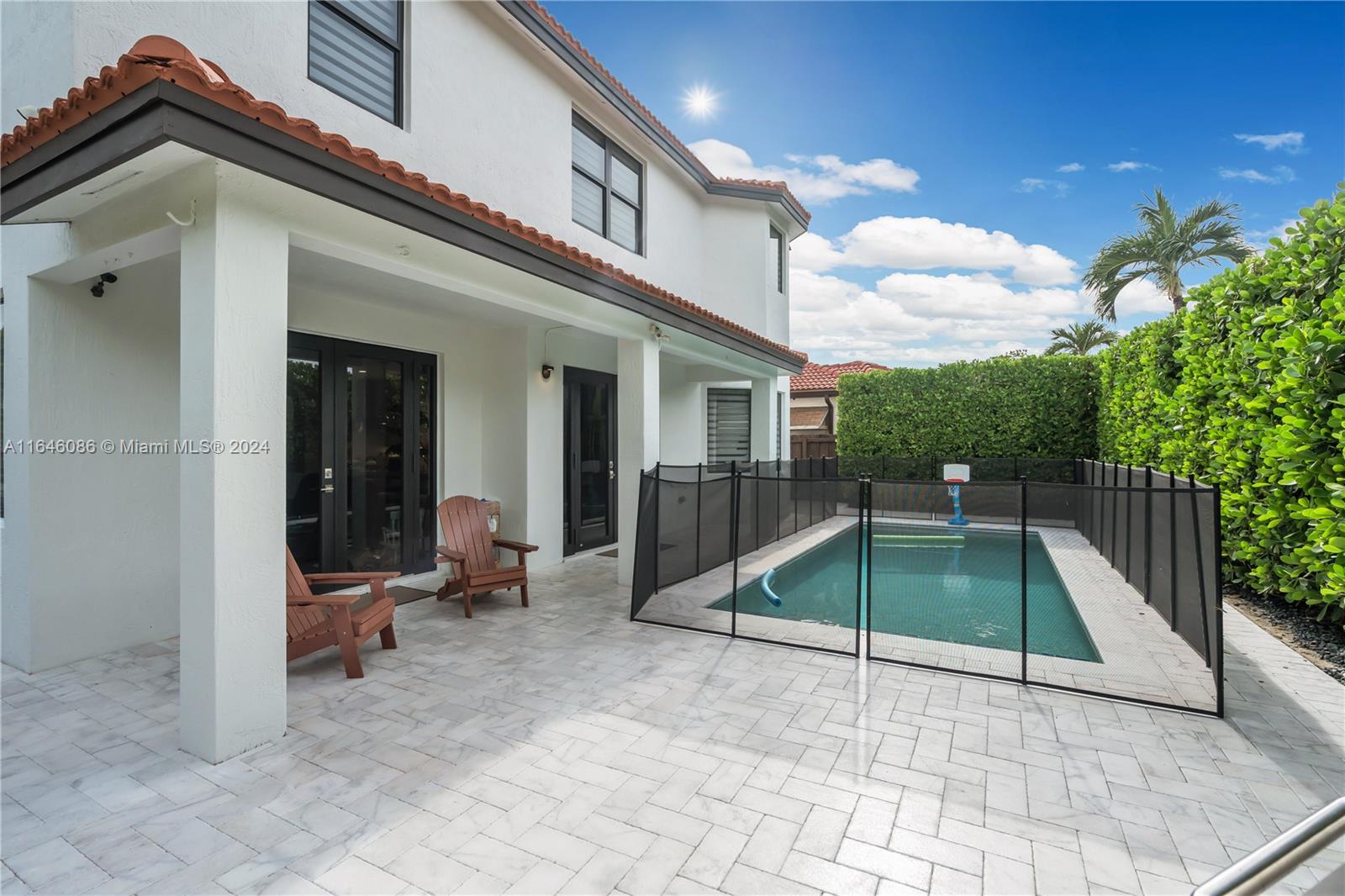 GRAND LAKES PHASE II - Residential Lease