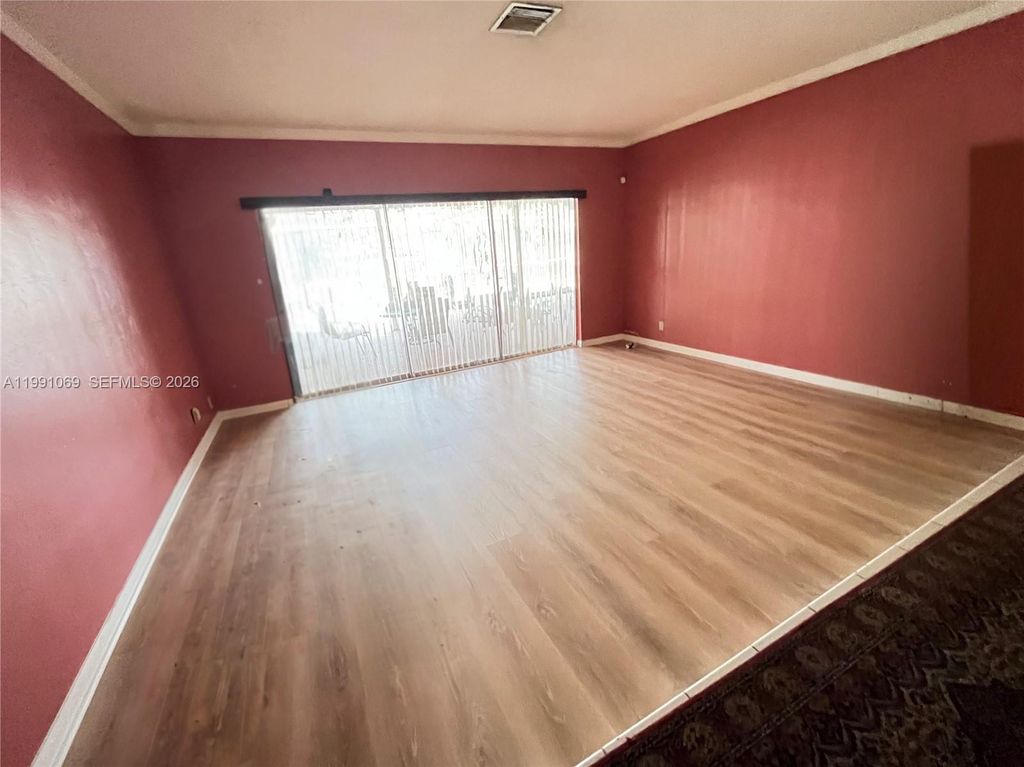 Photo of 5171 SW 20th St, Plantation, FL 33317 (MLS # A11991069)