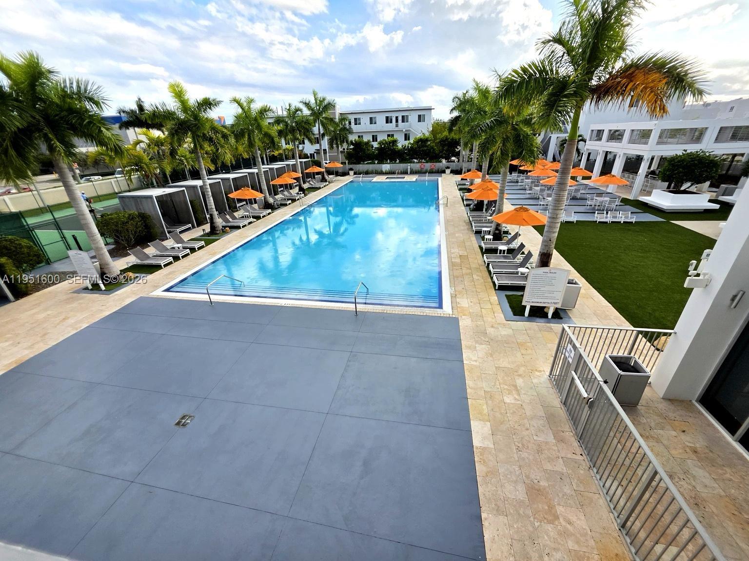 LANDMARK AT DORAL - Residential