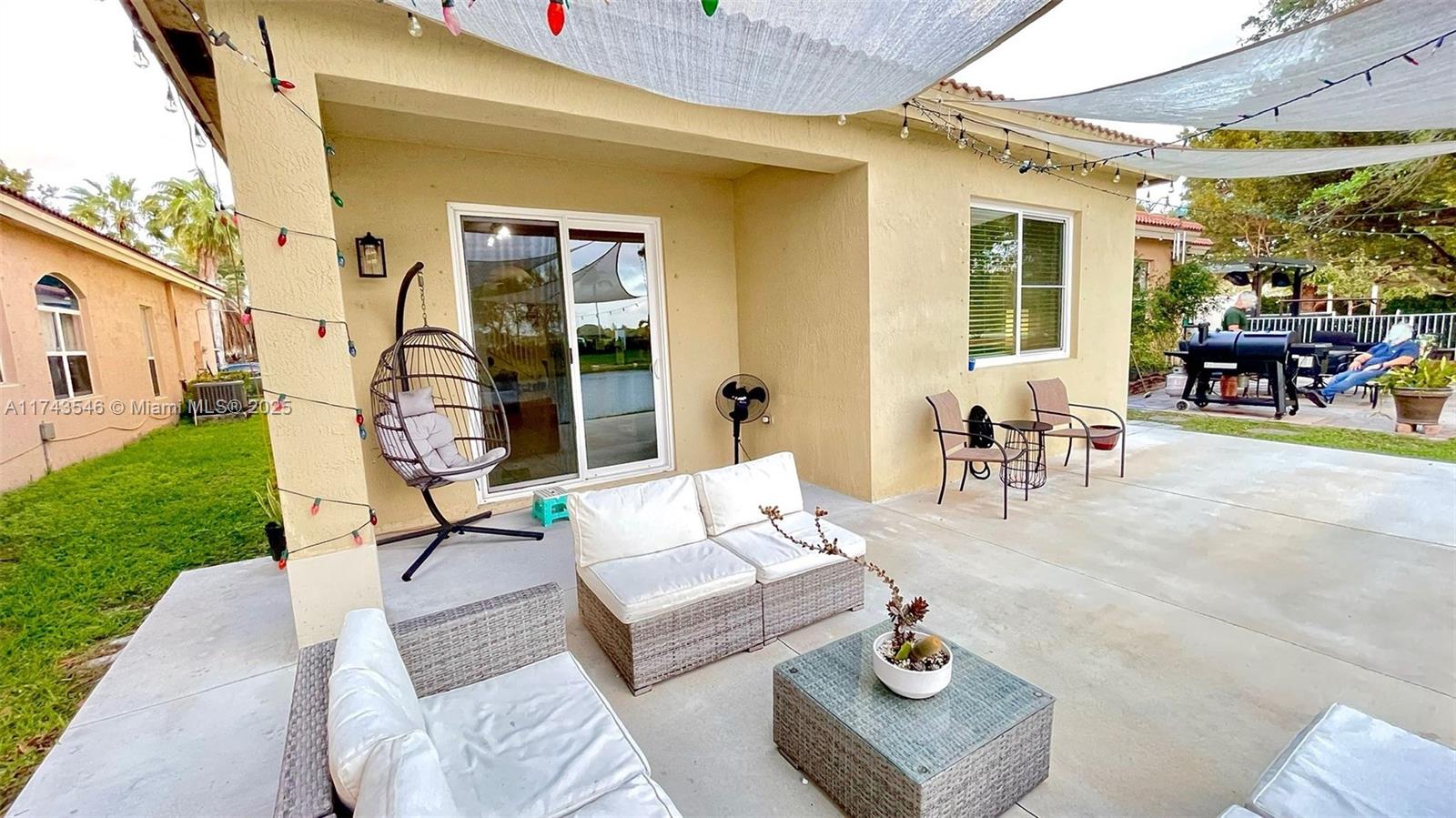 PORTOFINO POINTE - Residential