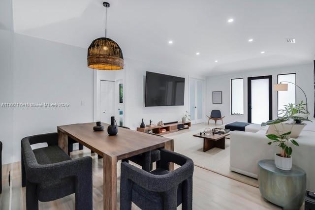 CORAL GABLES COUNTRY CLUB - Residential Lease