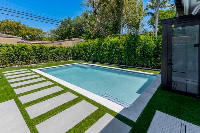 CORAL GABLES COUNTRY CLUB - Residential Lease