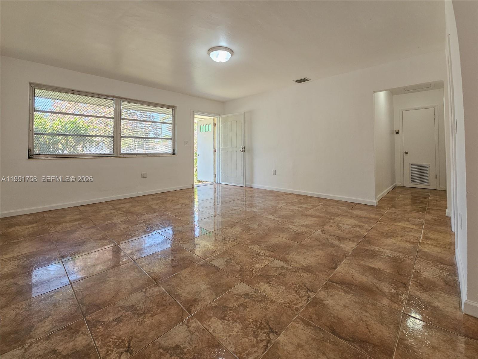 COLLINGWOOD - Residential Lease