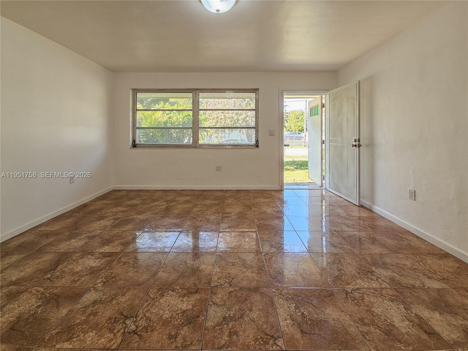 COLLINGWOOD - Residential Lease