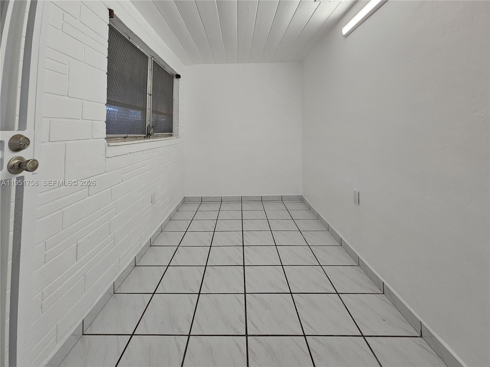 COLLINGWOOD - Residential Lease