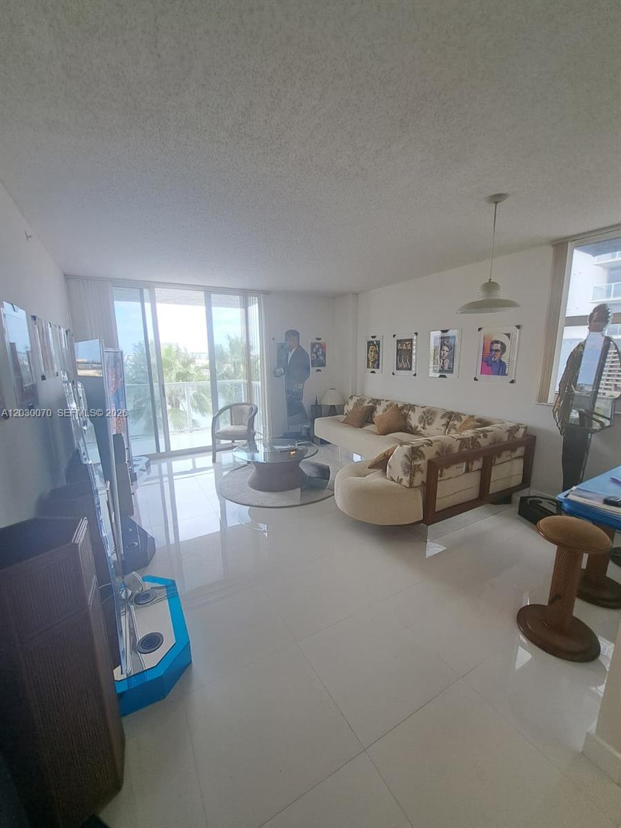 5085 NW 7th St 602