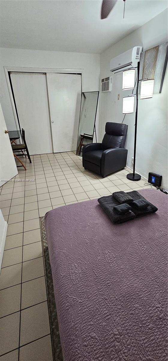 HOLLYWOOD HOMESITES REV P - Residential Lease