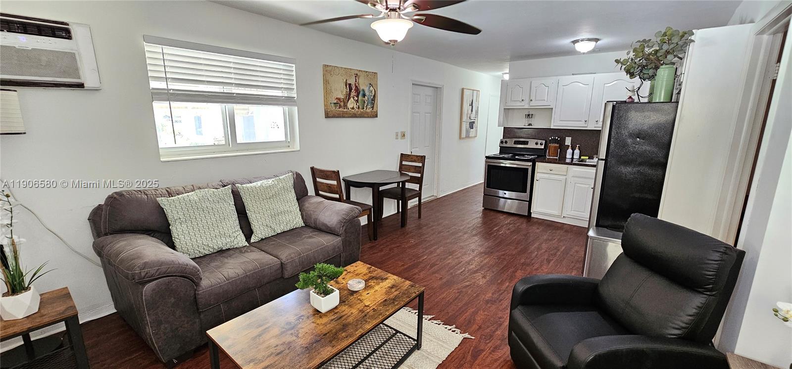 HOLLYWOOD HOMESITES REV P - Residential Lease