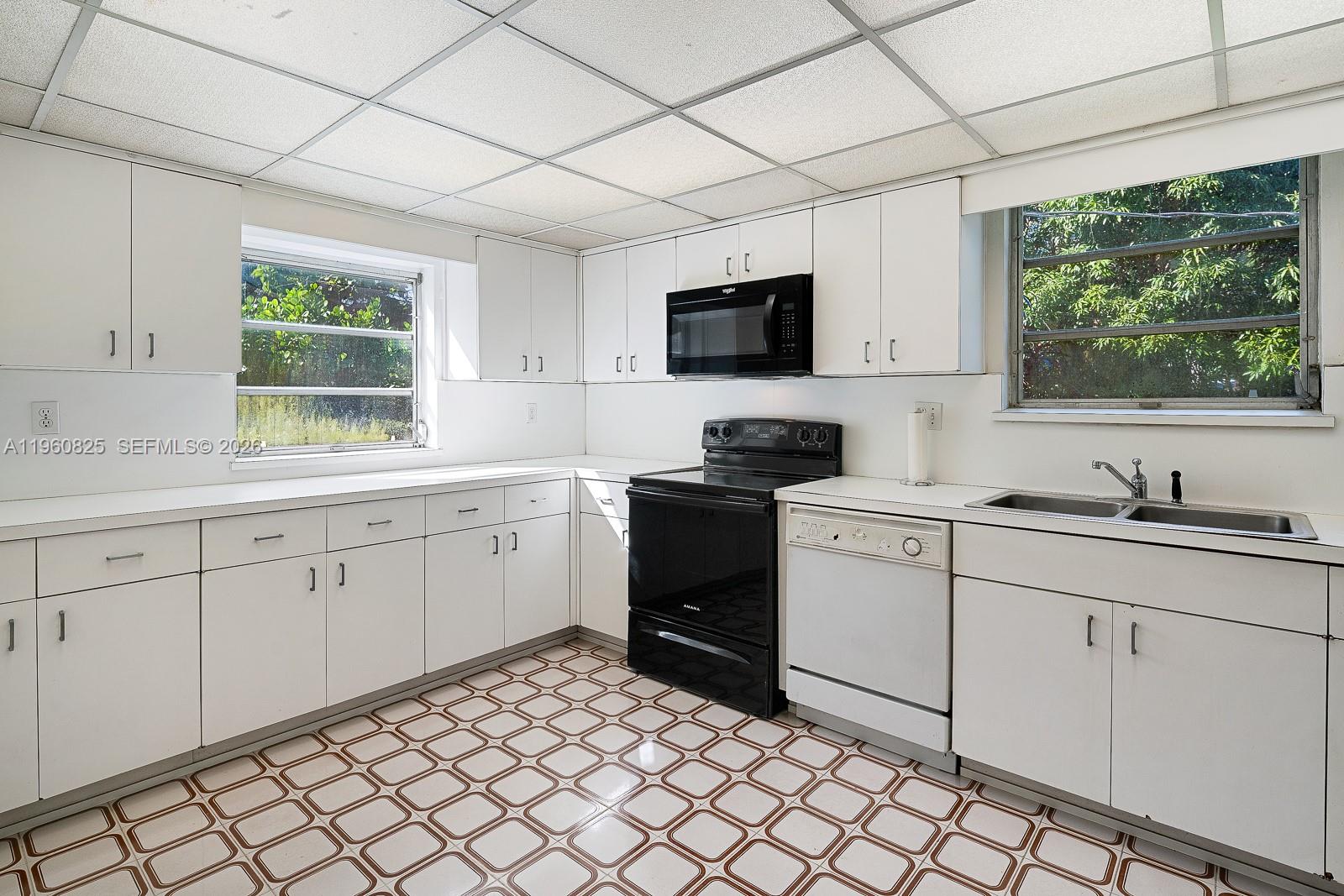 CORAL GABLES COUNTRY CLUB - Residential