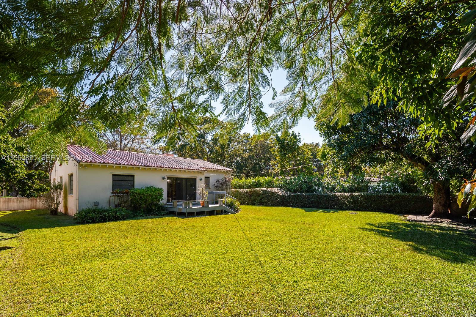 CORAL GABLES COUNTRY CLUB - Residential