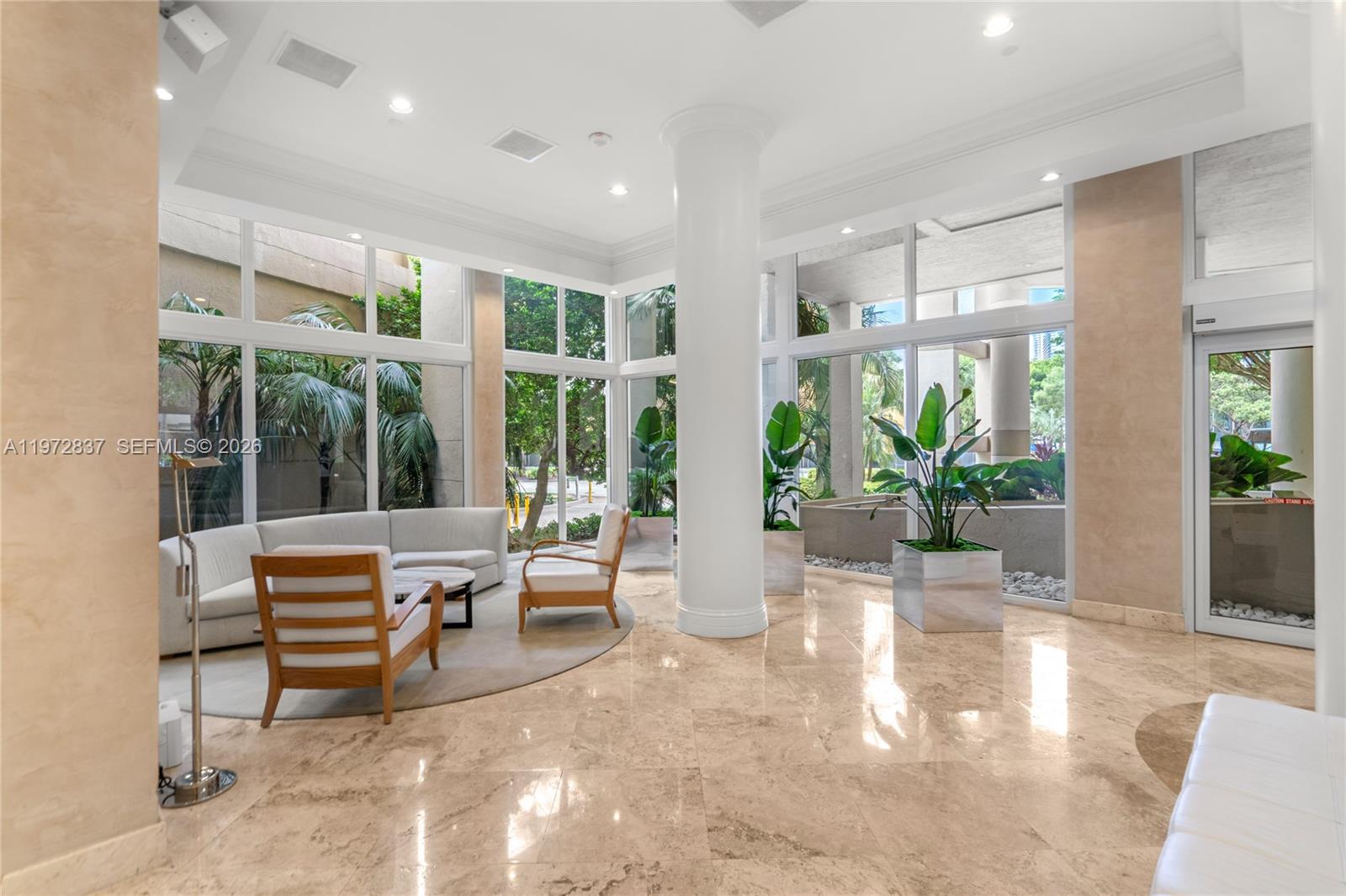 ISOLA CONDO - Residential