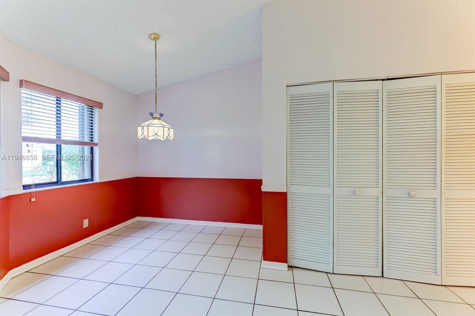 LAKEVIEW HOMES - Residential