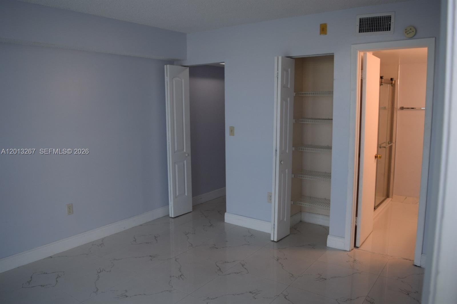 CORAL TOWERS CONDO - Residential Lease