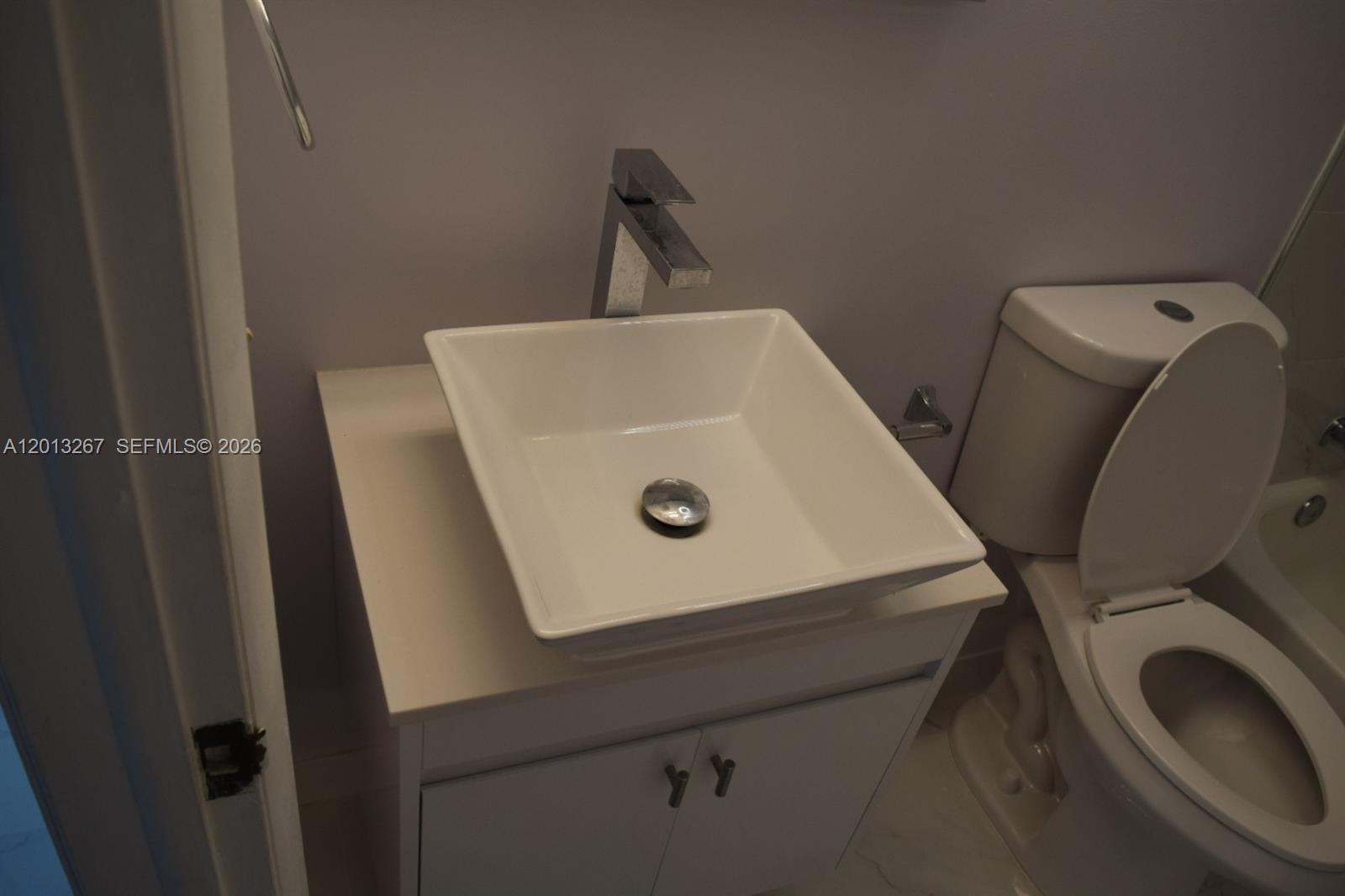 CORAL TOWERS CONDO - Residential Lease