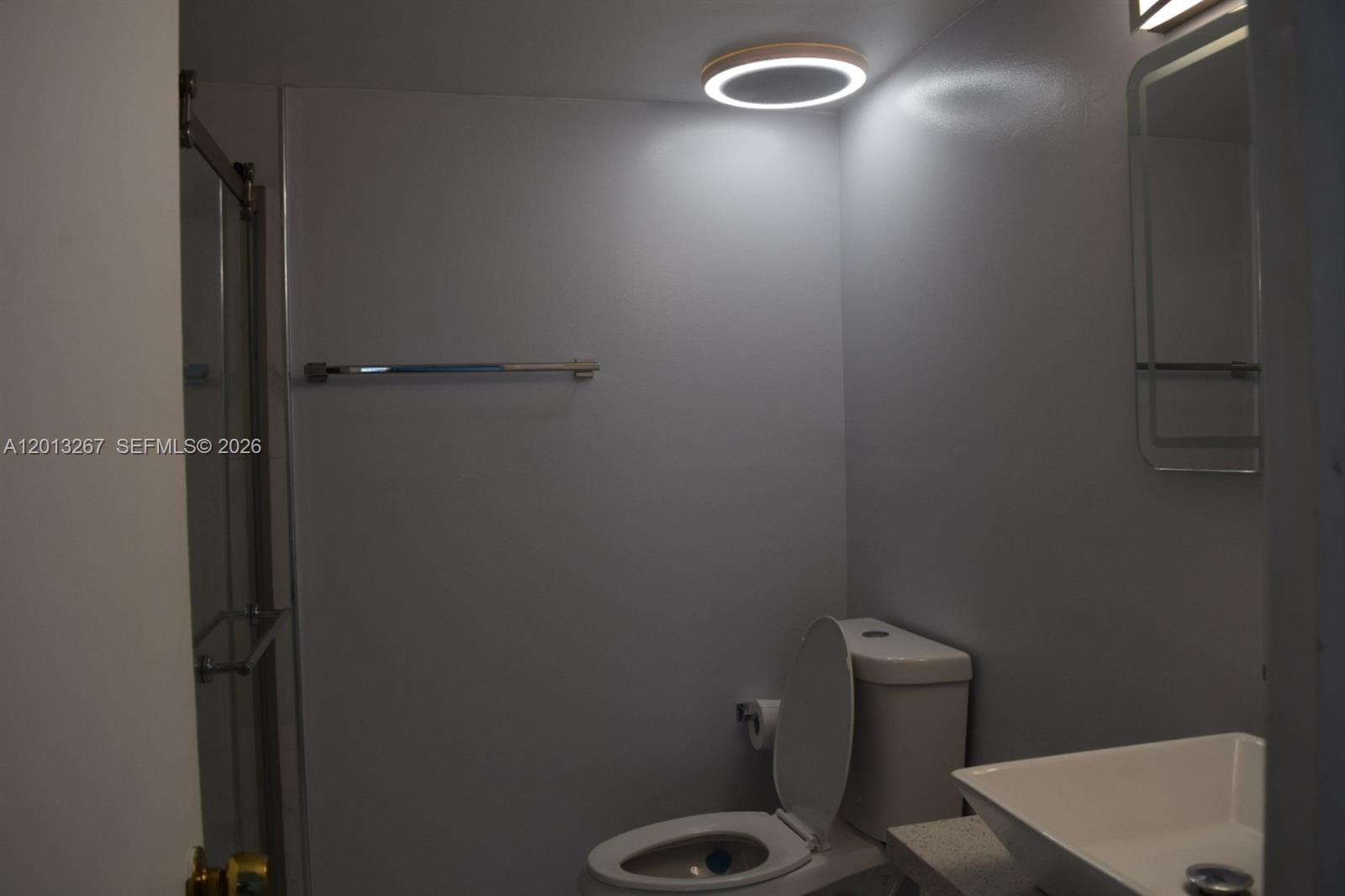 CORAL TOWERS CONDO - Residential Lease