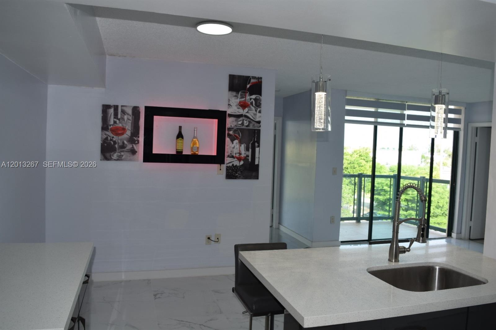 CORAL TOWERS CONDO - Residential Lease