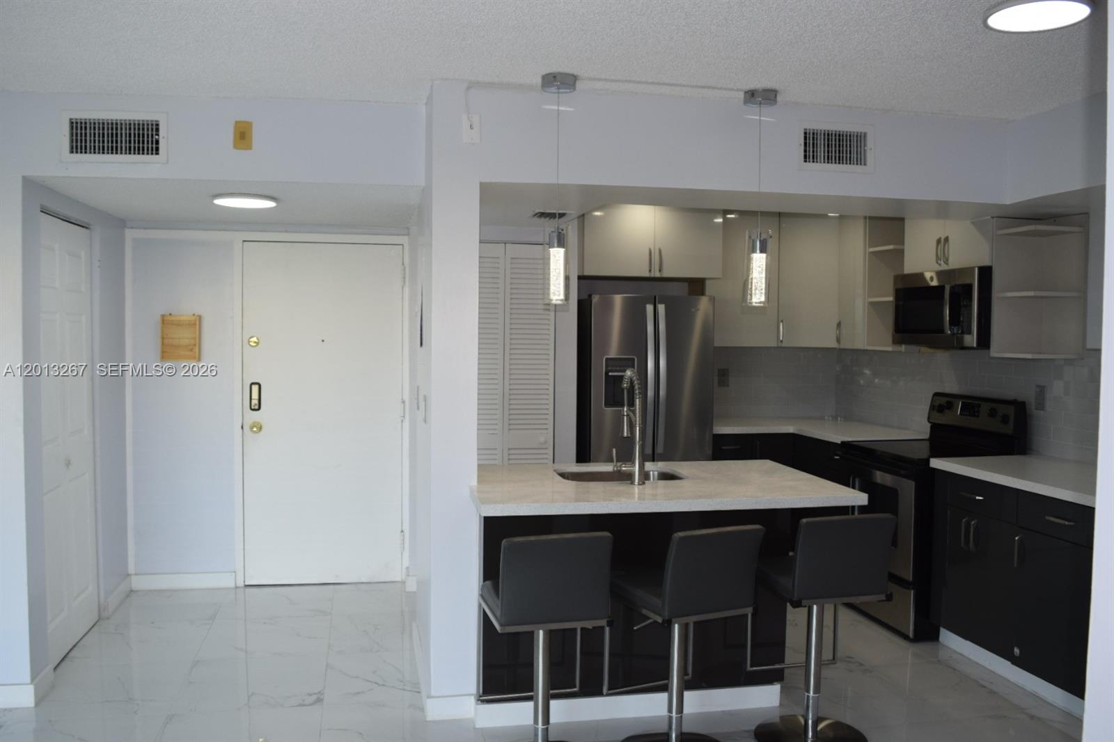 CORAL TOWERS CONDO - Residential Lease