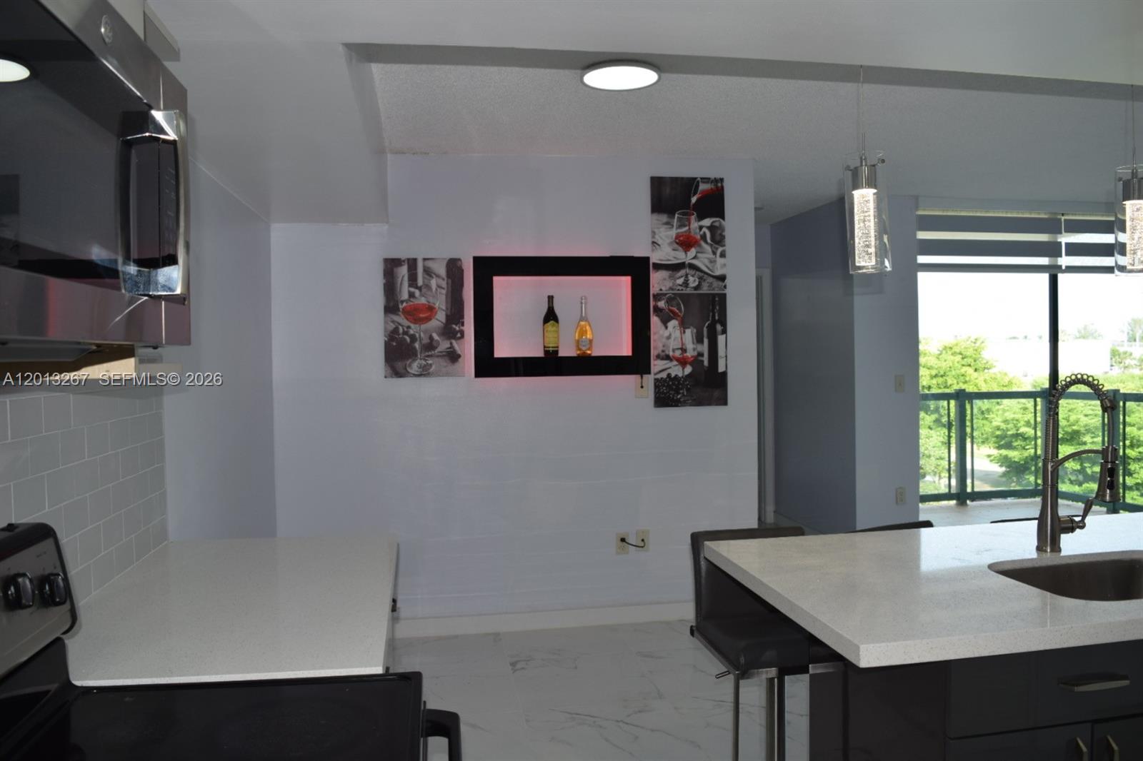 CORAL TOWERS CONDO - Residential Lease