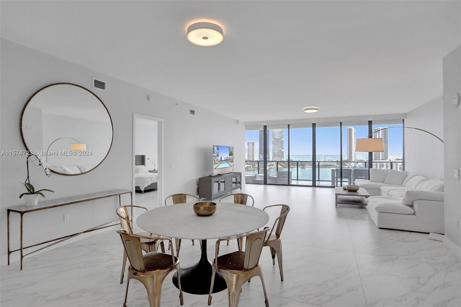 PRIVE CONDO - Residential