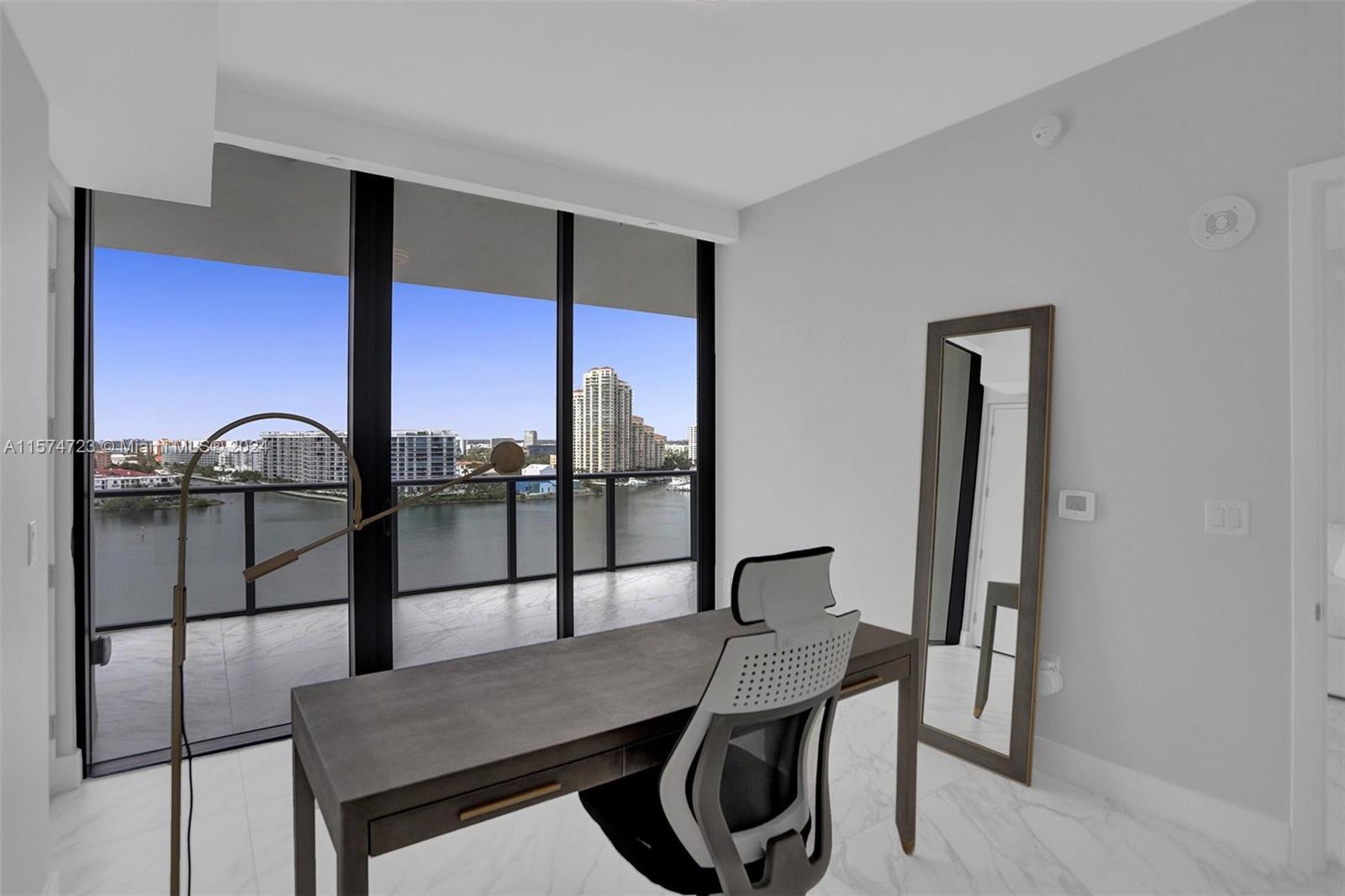 PRIVE CONDO - Residential