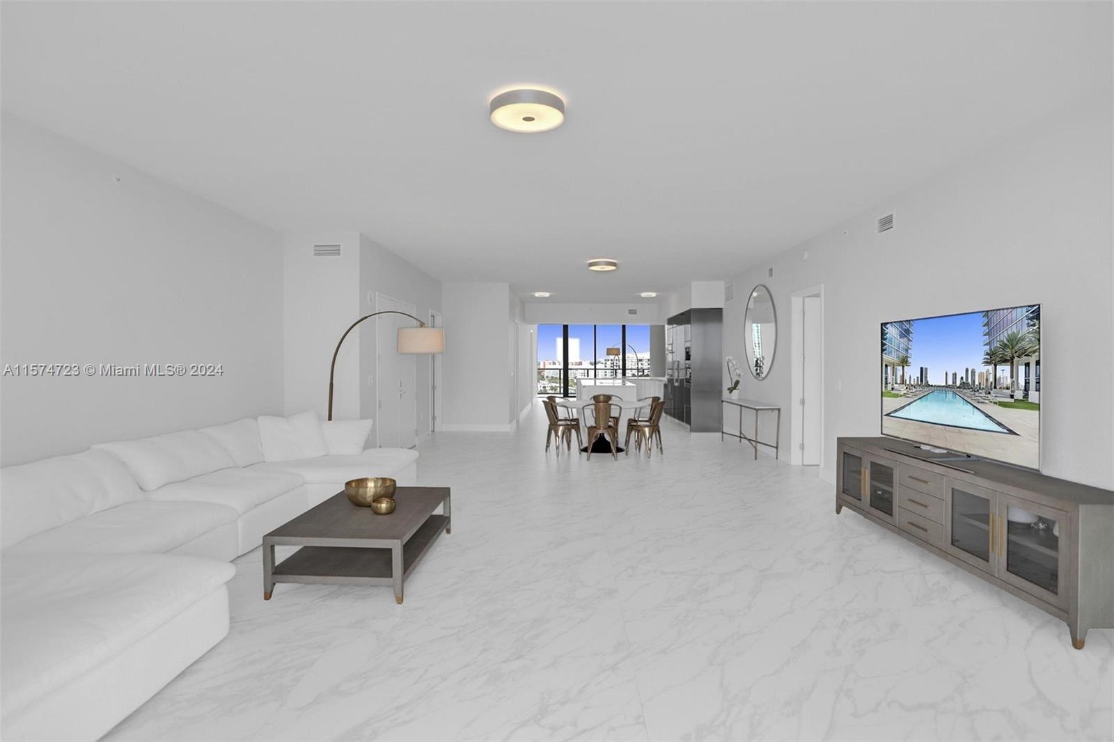 PRIVE CONDO - Residential