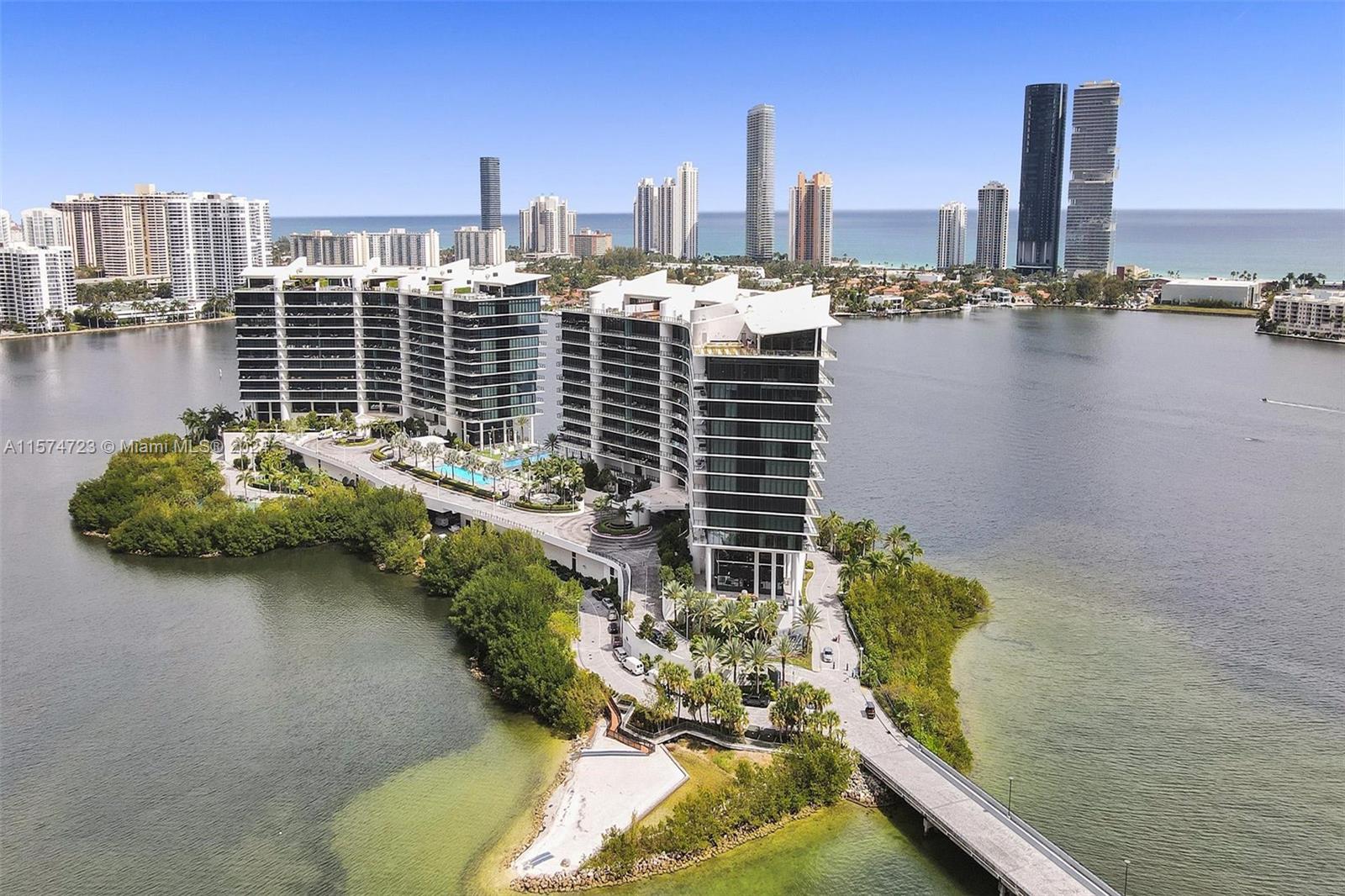 PRIVE CONDO - Residential