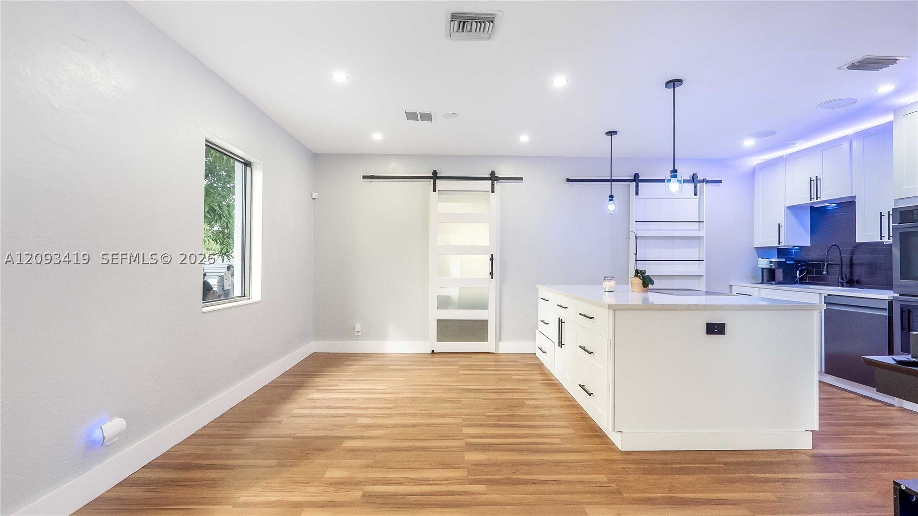 817 NW 17th St