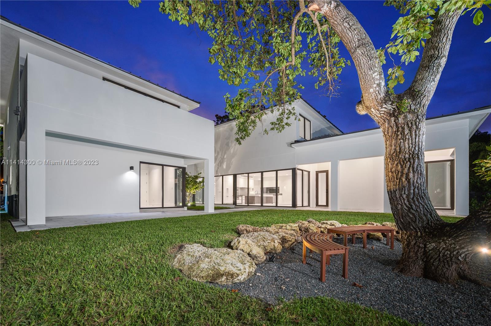 GROVES EXTENSION - Residential