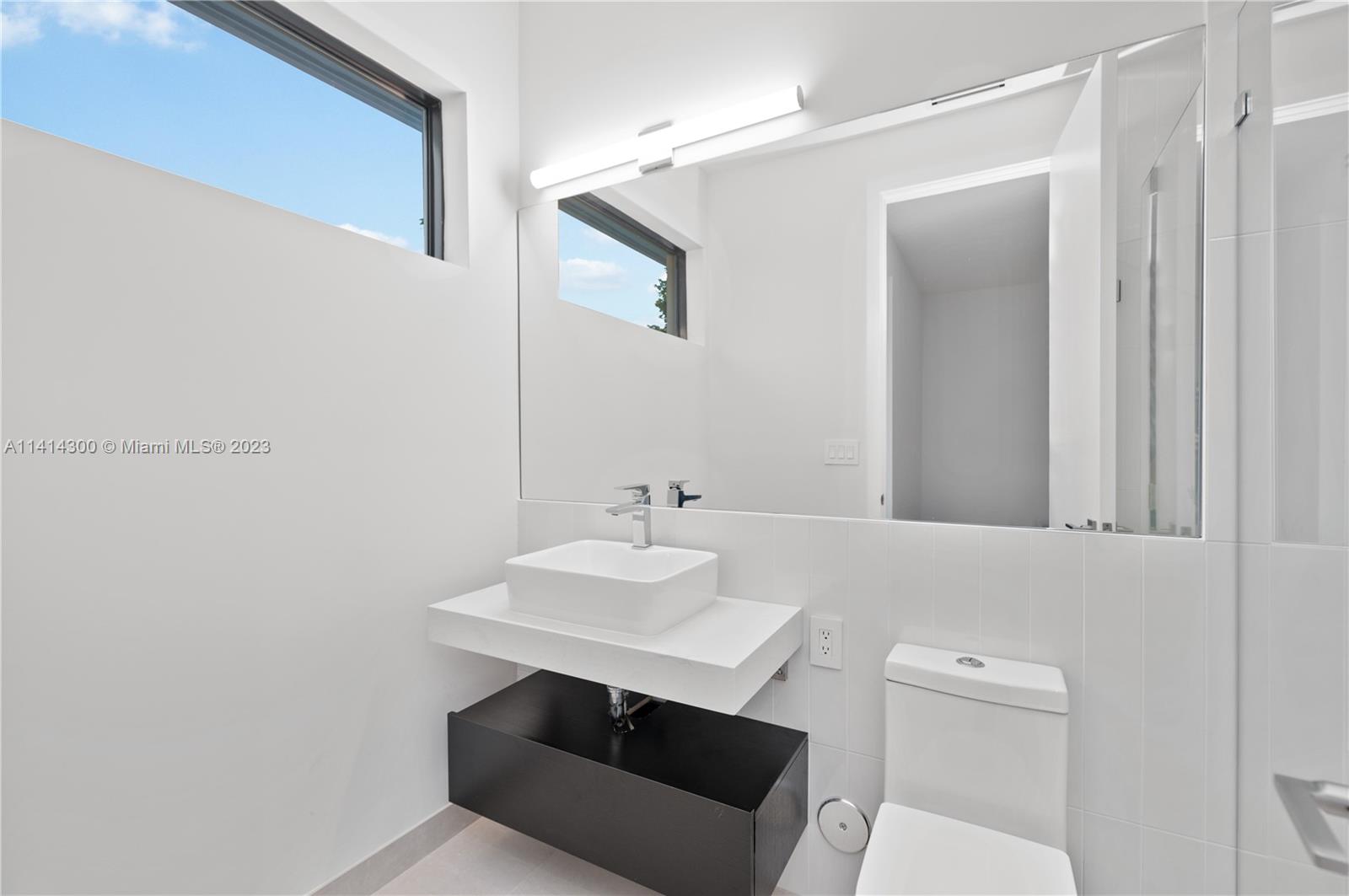 GROVES EXTENSION - Residential