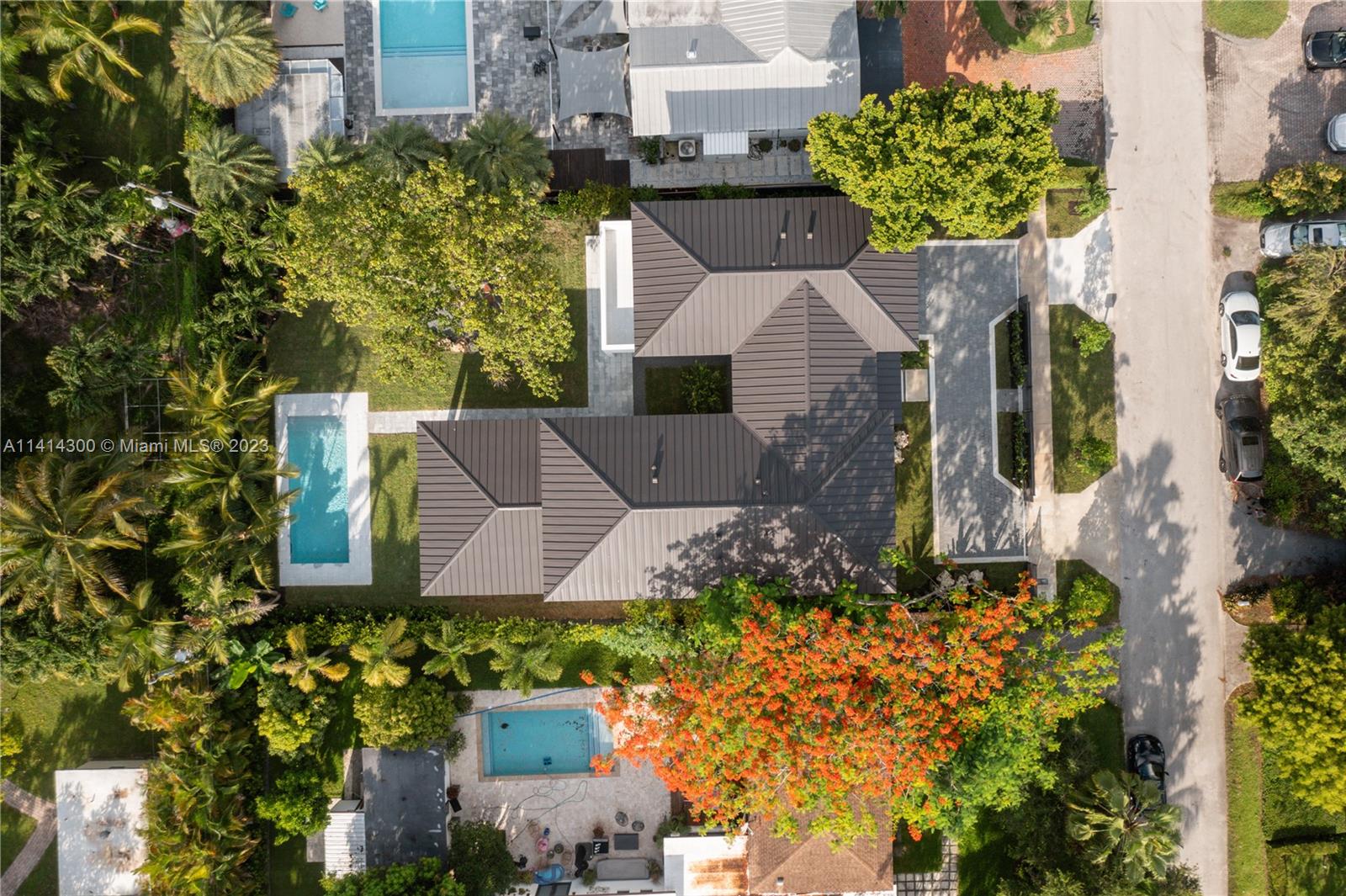 GROVES EXTENSION - Residential