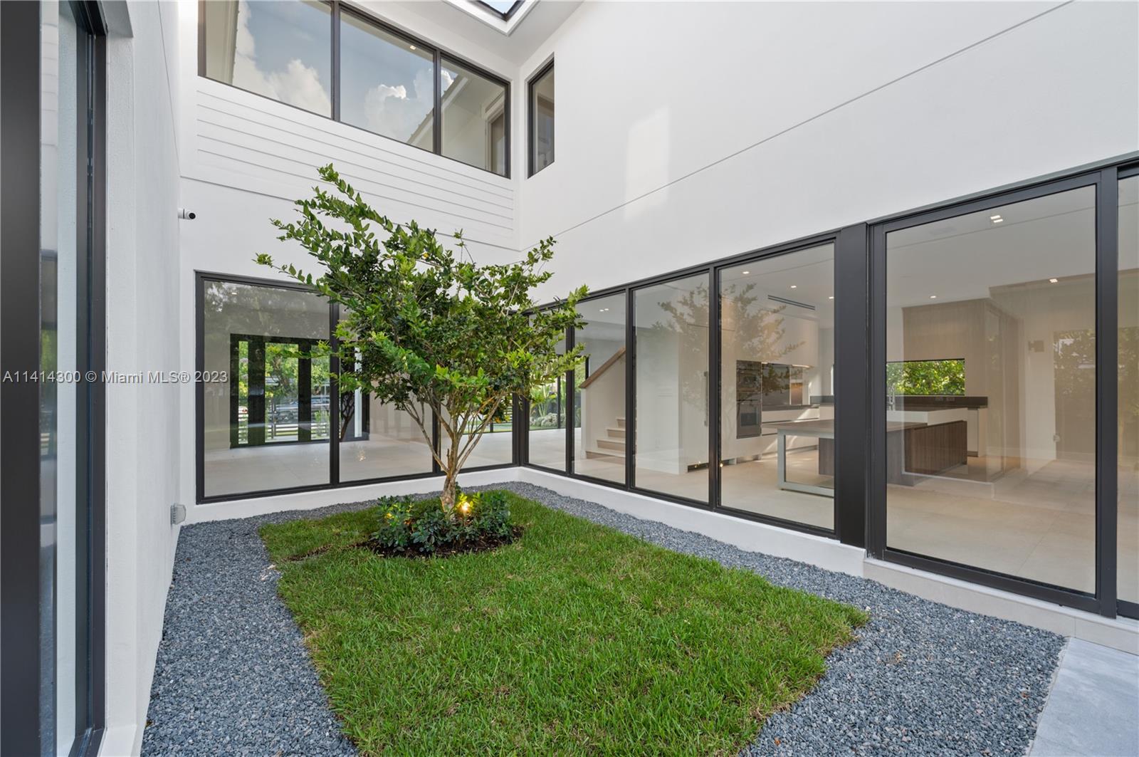 GROVES EXTENSION - Residential