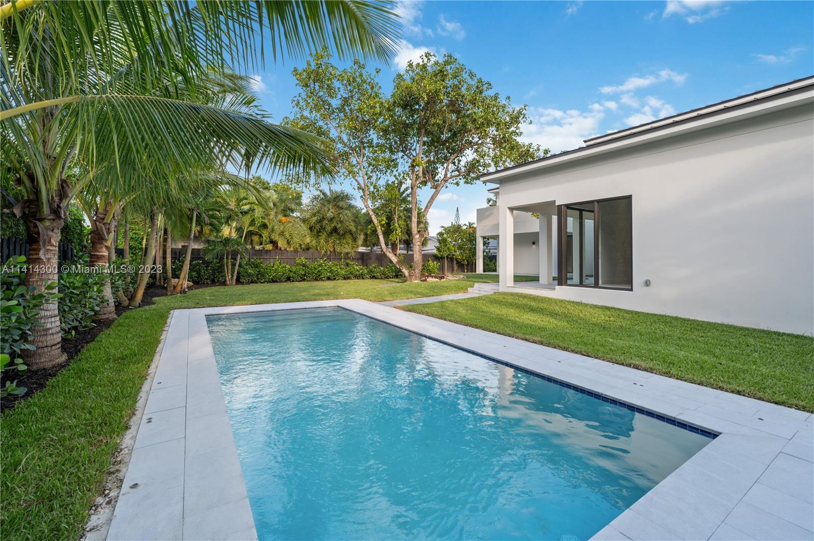 GROVES EXTENSION - Residential