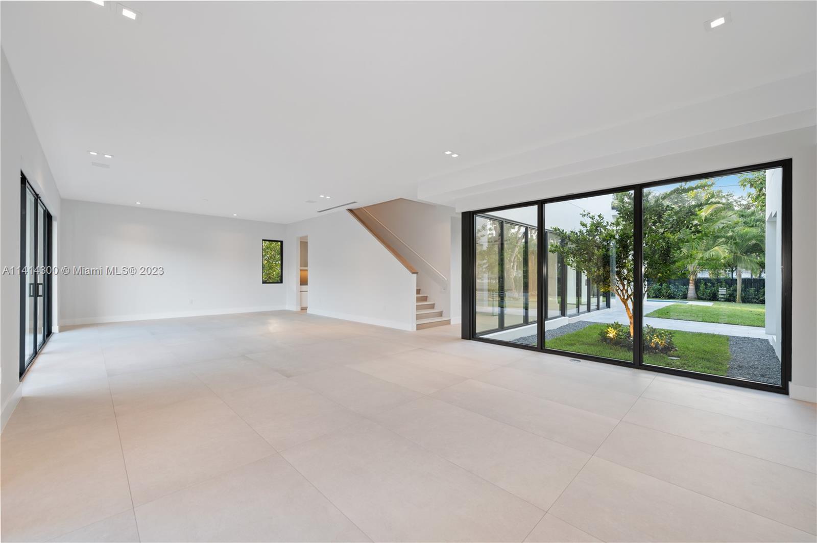 GROVES EXTENSION - Residential